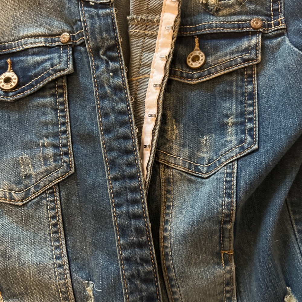 Jean jacket - Picture 3 of 3